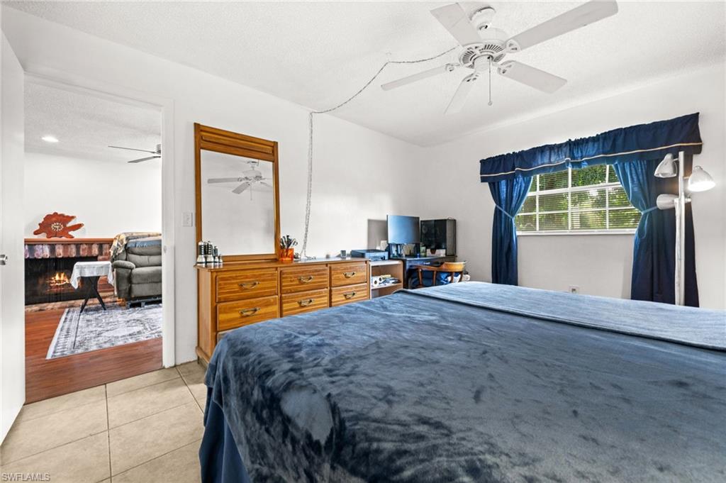 FOXMOOR CONDO - Residential