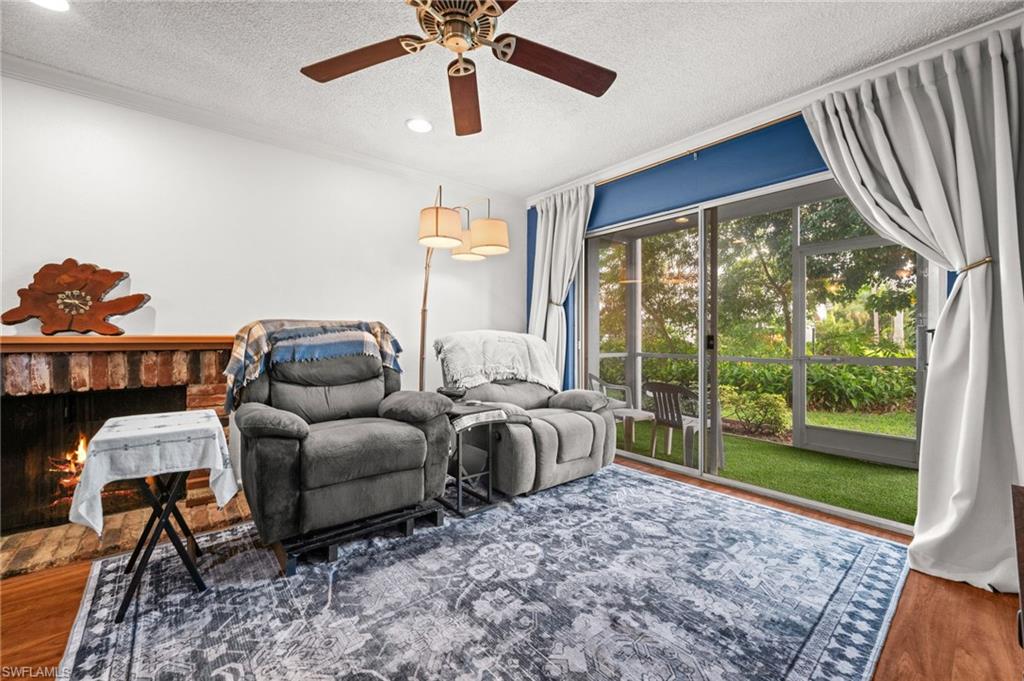 FOXMOOR CONDO - Residential