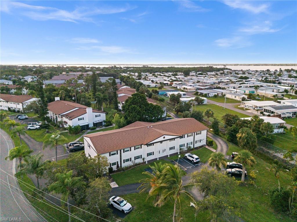 FOXMOOR CONDO - Residential