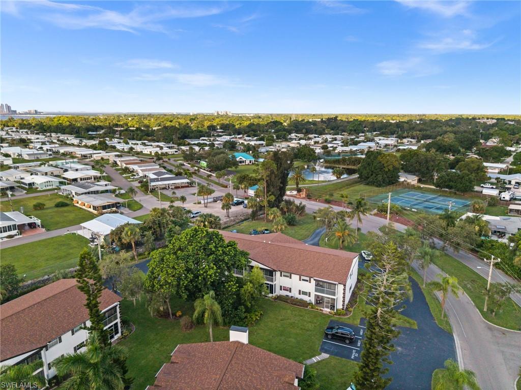 FOXMOOR CONDO - Residential