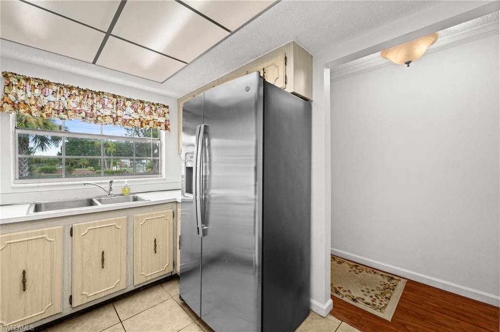 FOXMOOR CONDO - Residential
