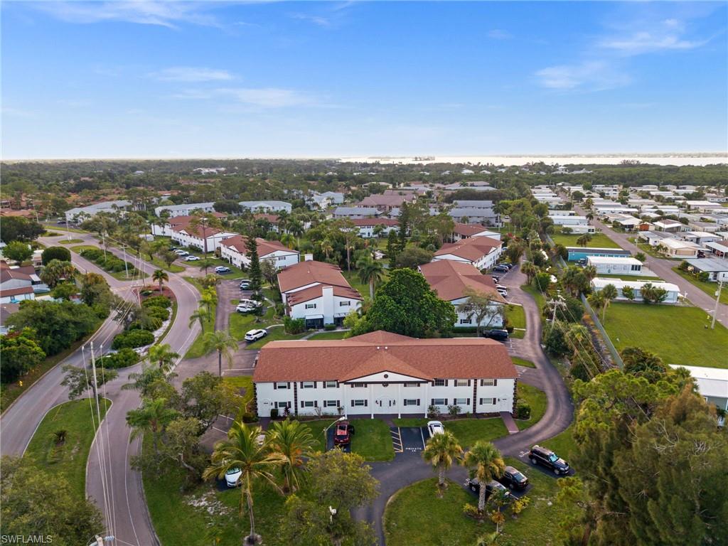 FOXMOOR CONDO - Residential