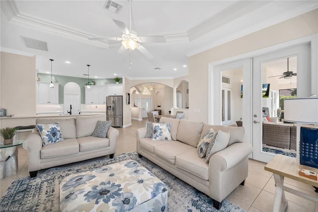 ROYAL PALM GOLF ESTATES - Residential