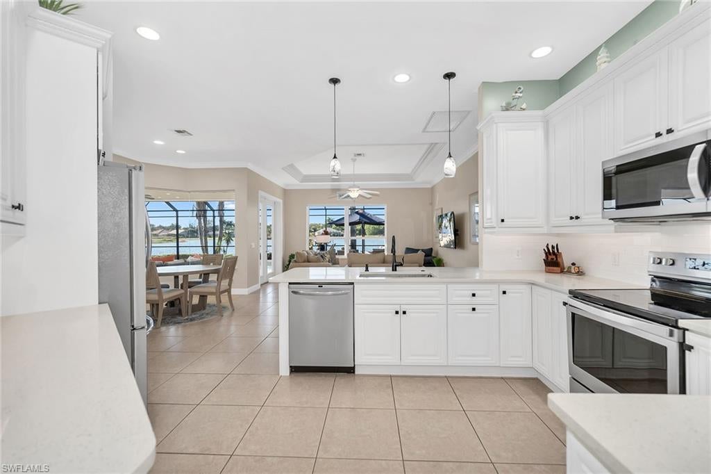 ROYAL PALM GOLF ESTATES - Residential