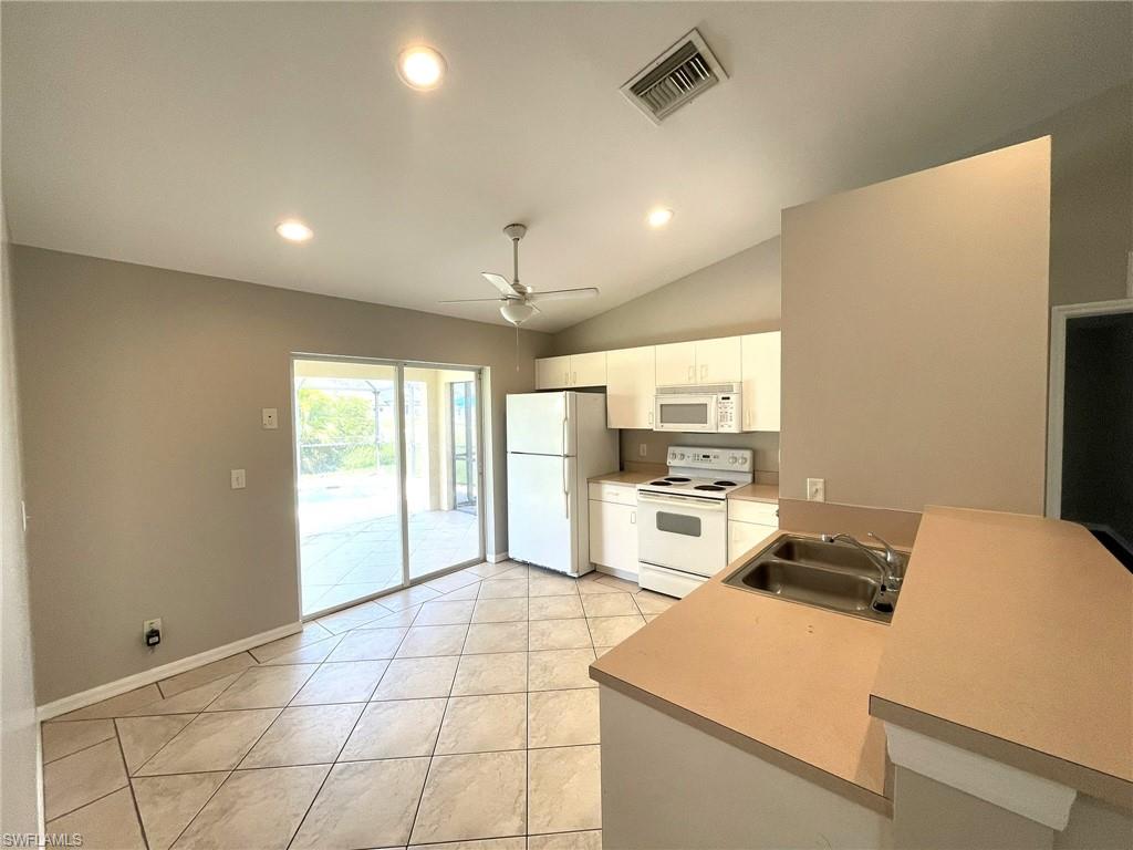 CAPE CORAL - Residential Lease