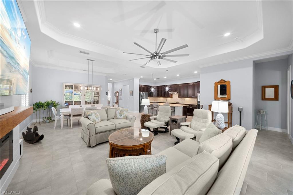 BONITA NATIONAL GOLF AND COUNTRY CLUB - Residential