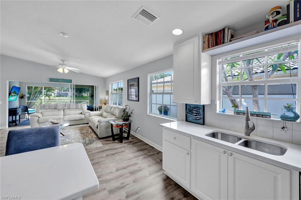 ISLAND WALK - Residential