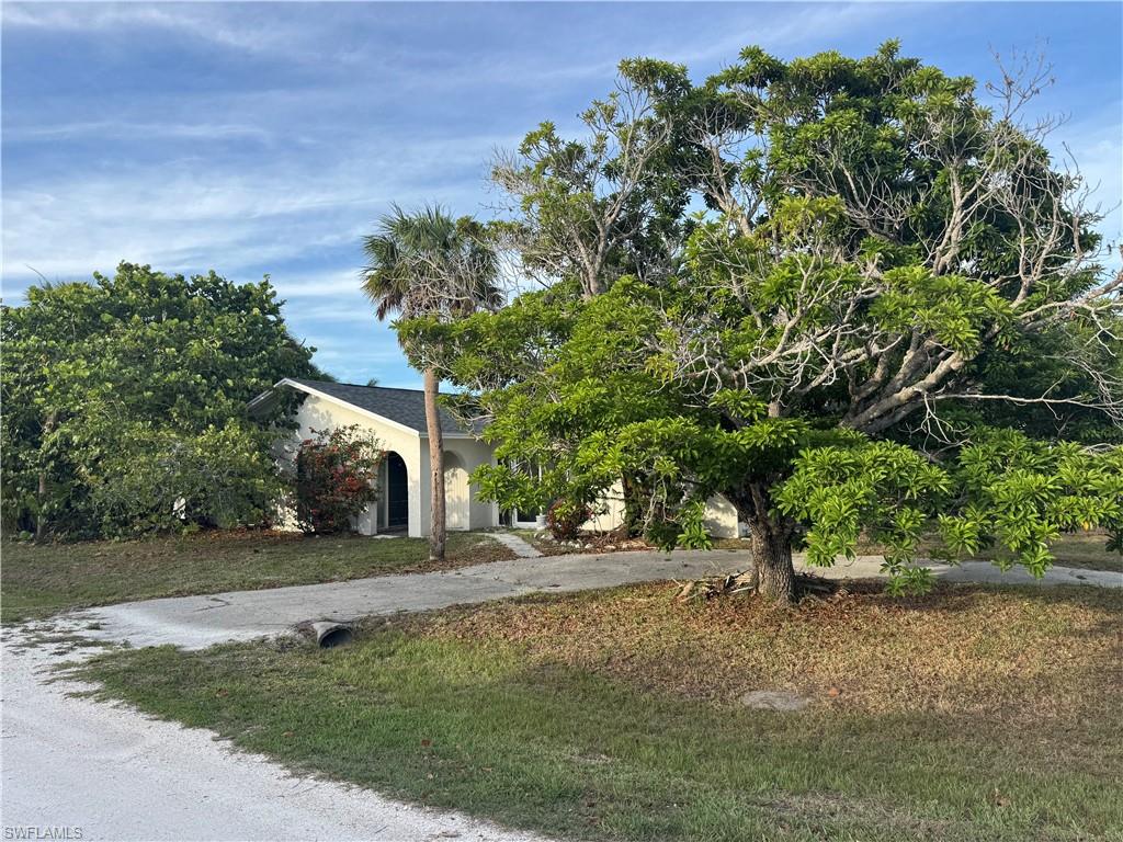 SANIBEL HIGHLANDS - Residential