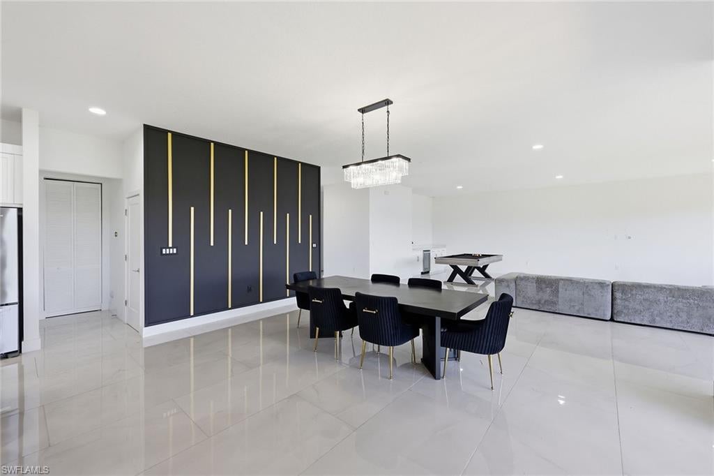 MAPLE RIDGE - Residential