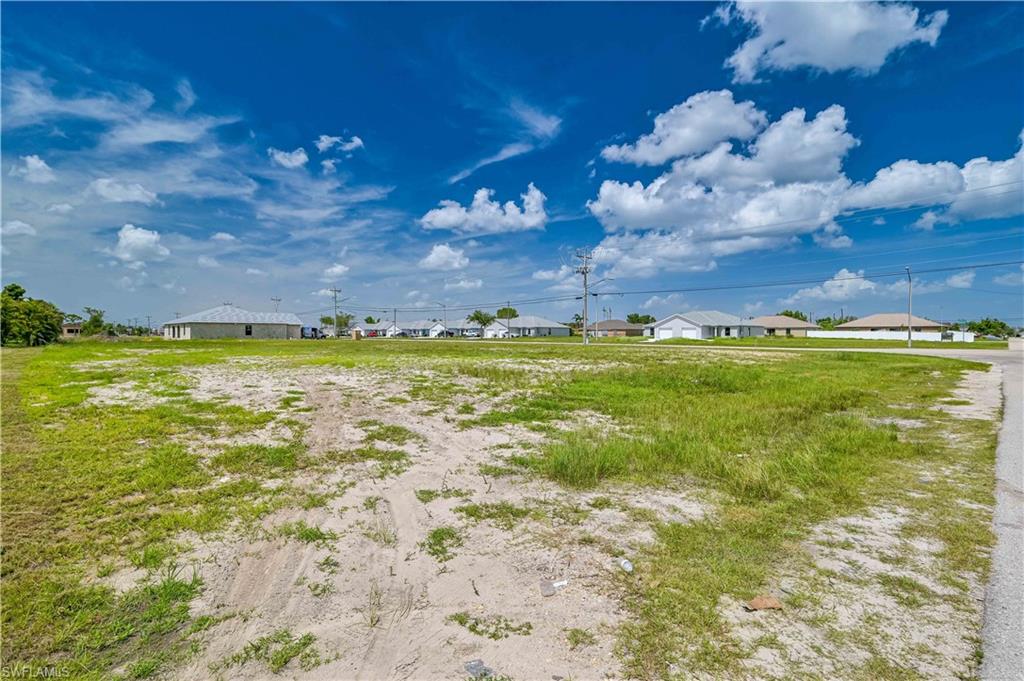 CAPE CORAL - Land