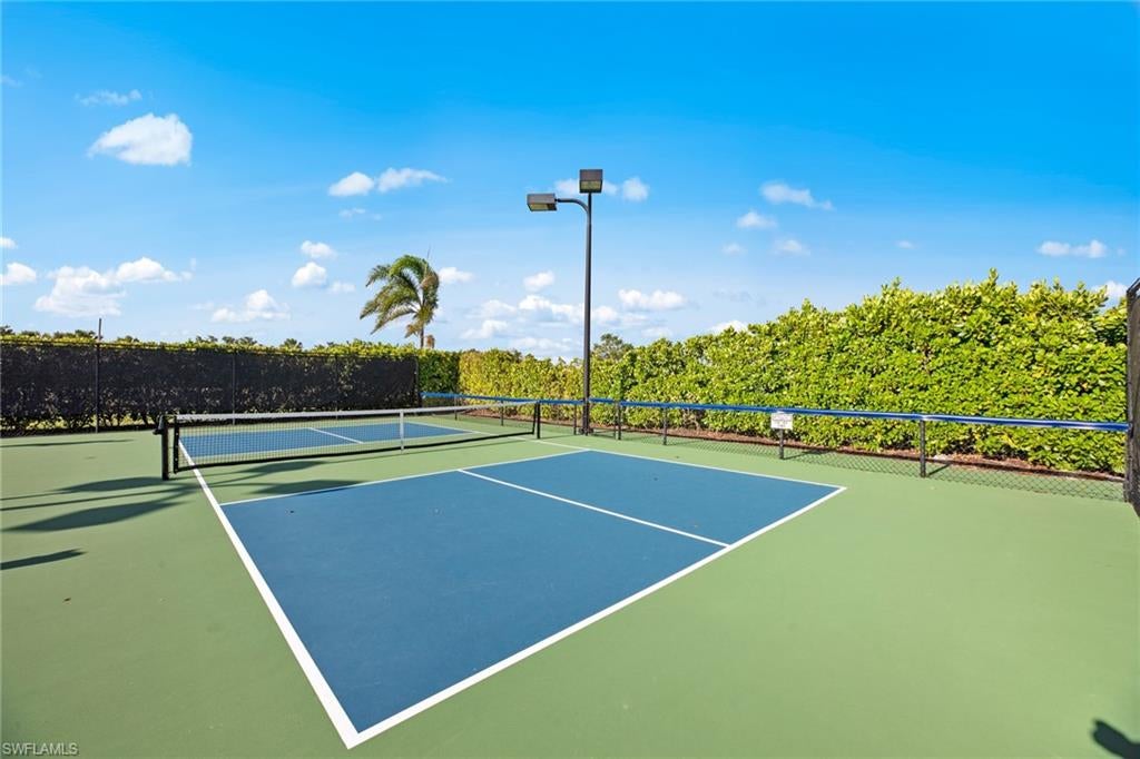 CORKSCREW SHORES - Residential