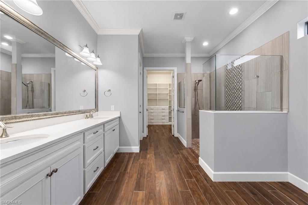 CORKSCREW SHORES - Residential
