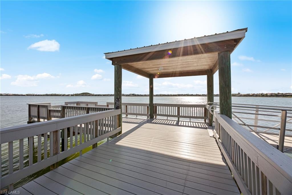 CORKSCREW SHORES - Residential