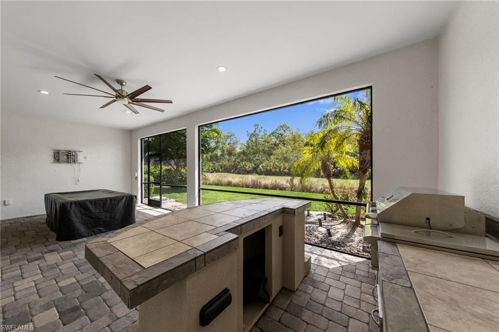 CORKSCREW SHORES - Residential