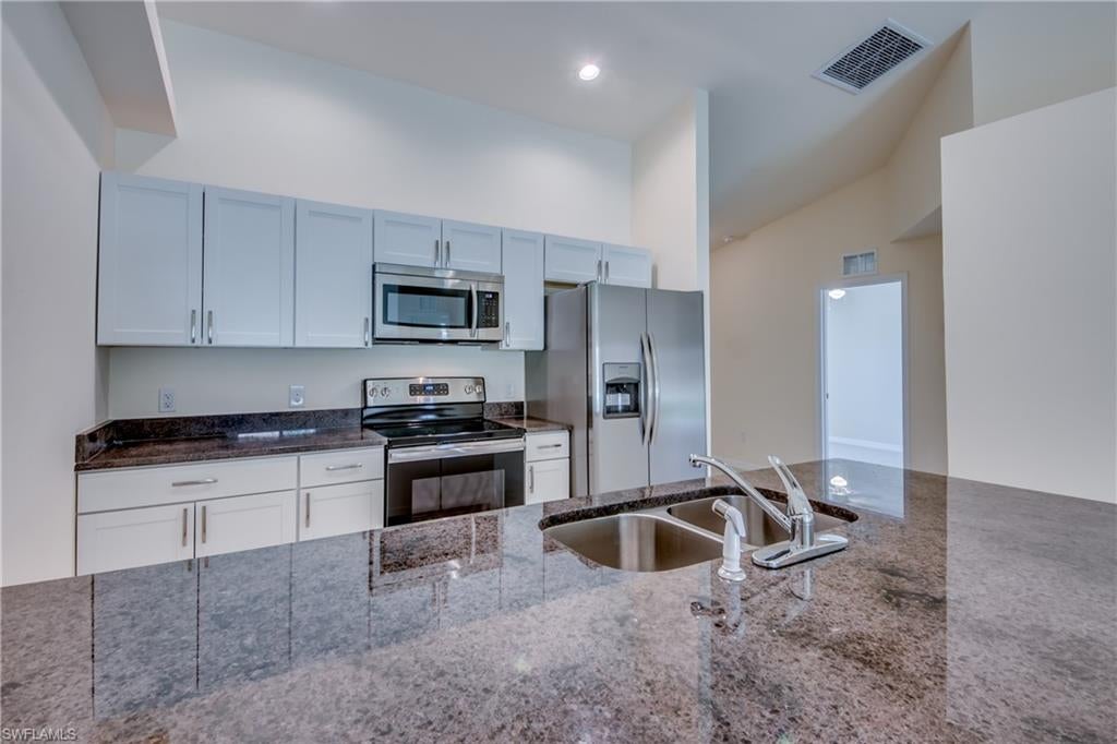 CAPE CORAL - Residential Lease