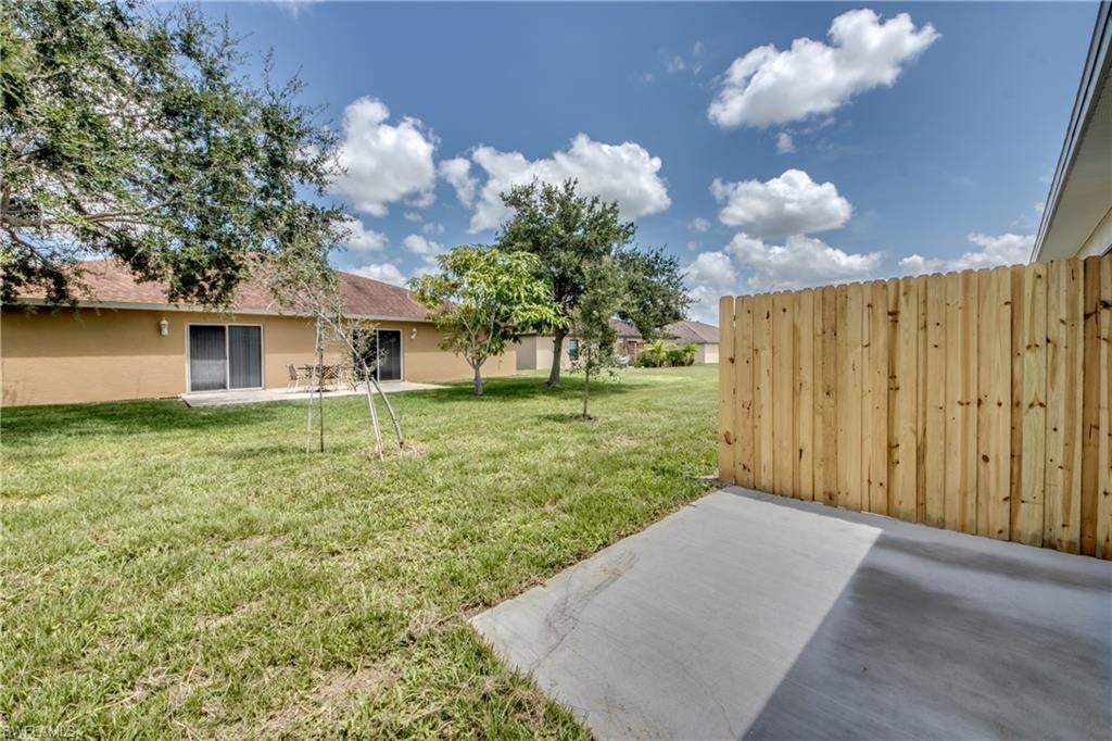CAPE CORAL - Residential Lease