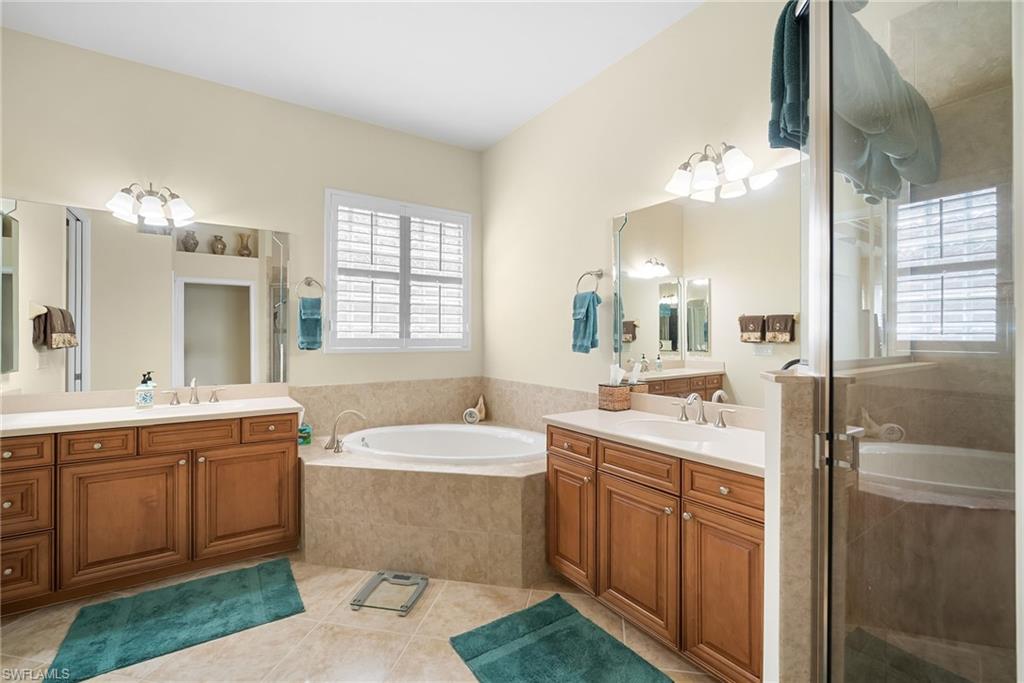 HERITAGE BAY - Residential