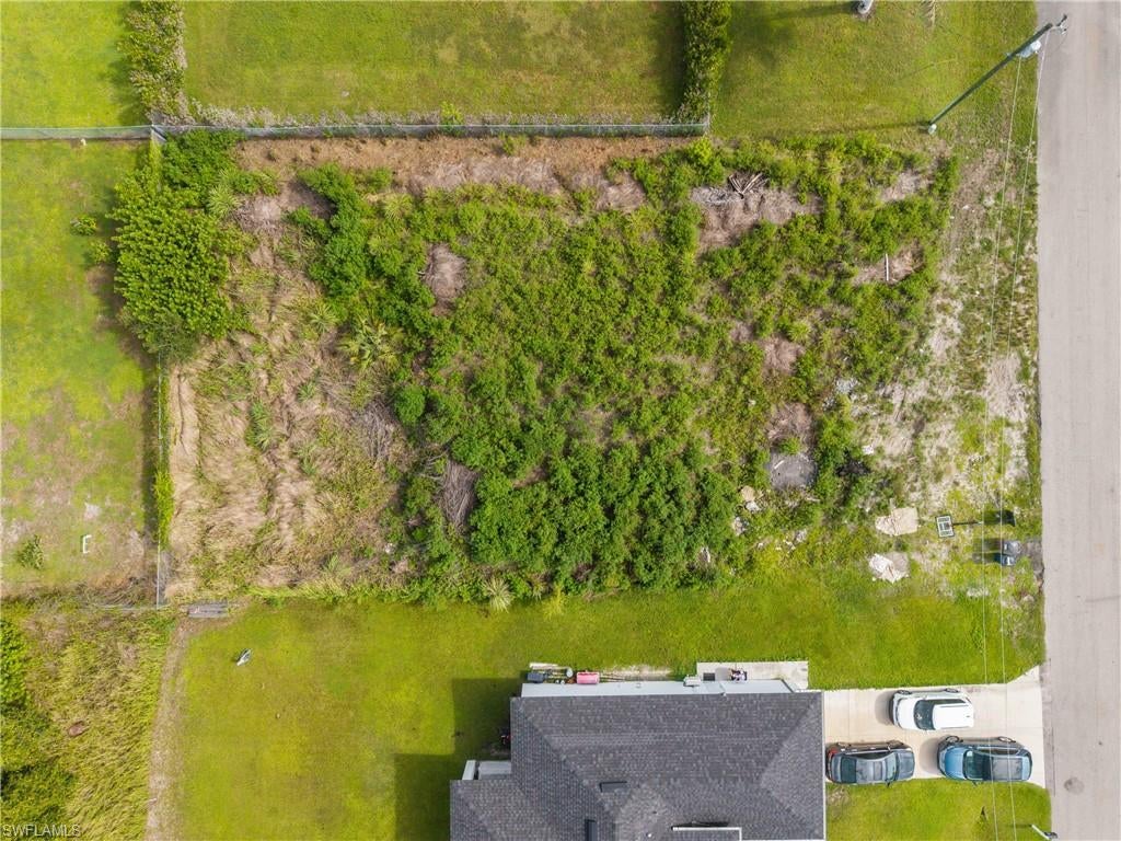 LEHIGH ACRES - Land