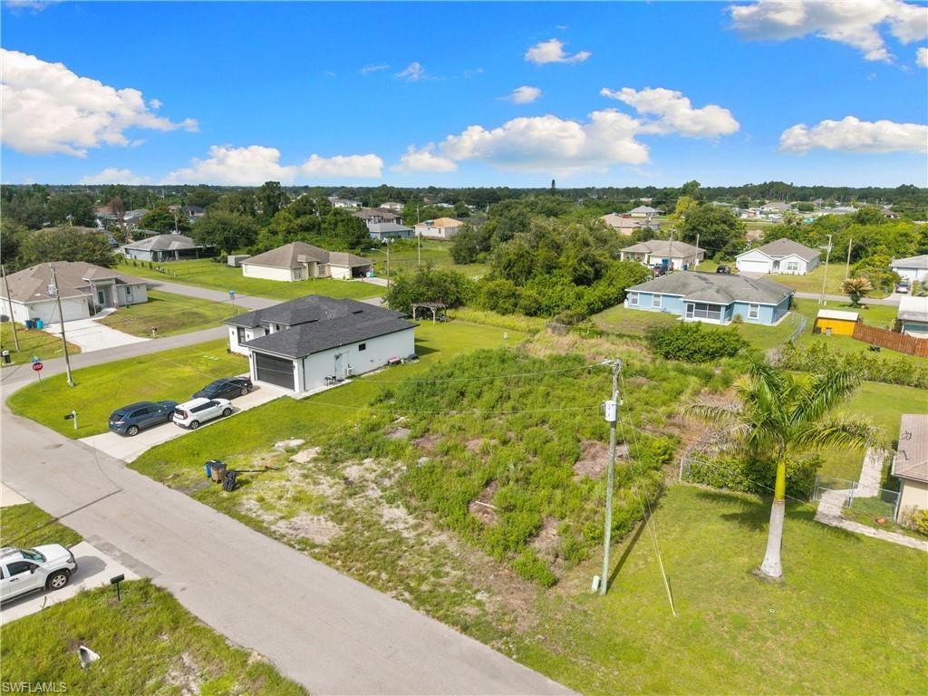 LEHIGH ACRES - Land