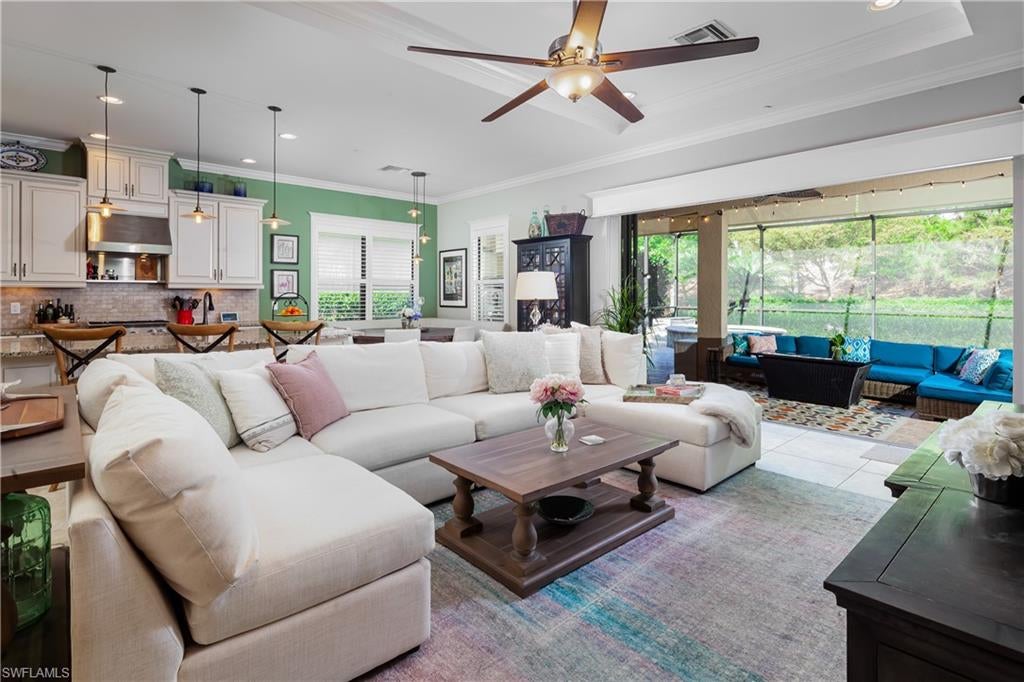PEBBLE POINTE - Residential