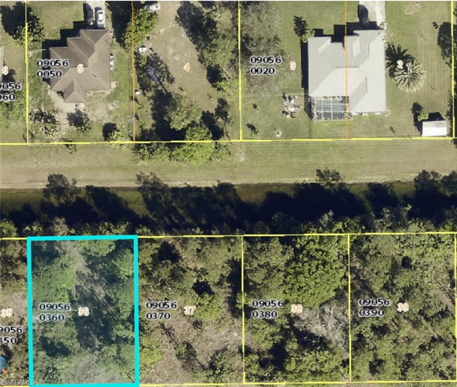 LEHIGH ACRES - Land