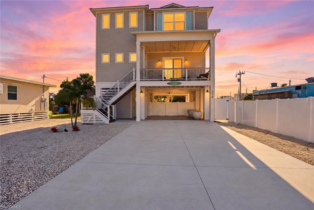 BEACH ESTATES - Residential