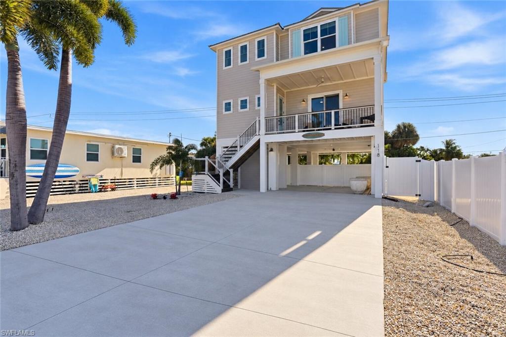 BEACH ESTATES - Residential