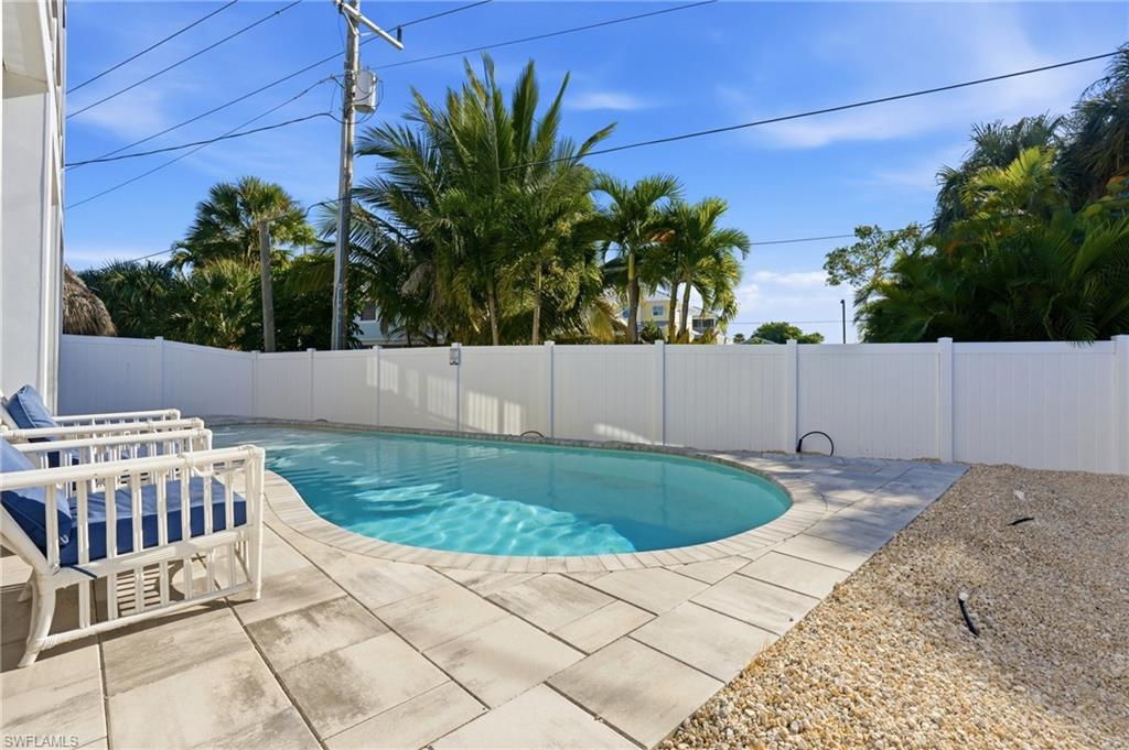 BEACH ESTATES - Residential