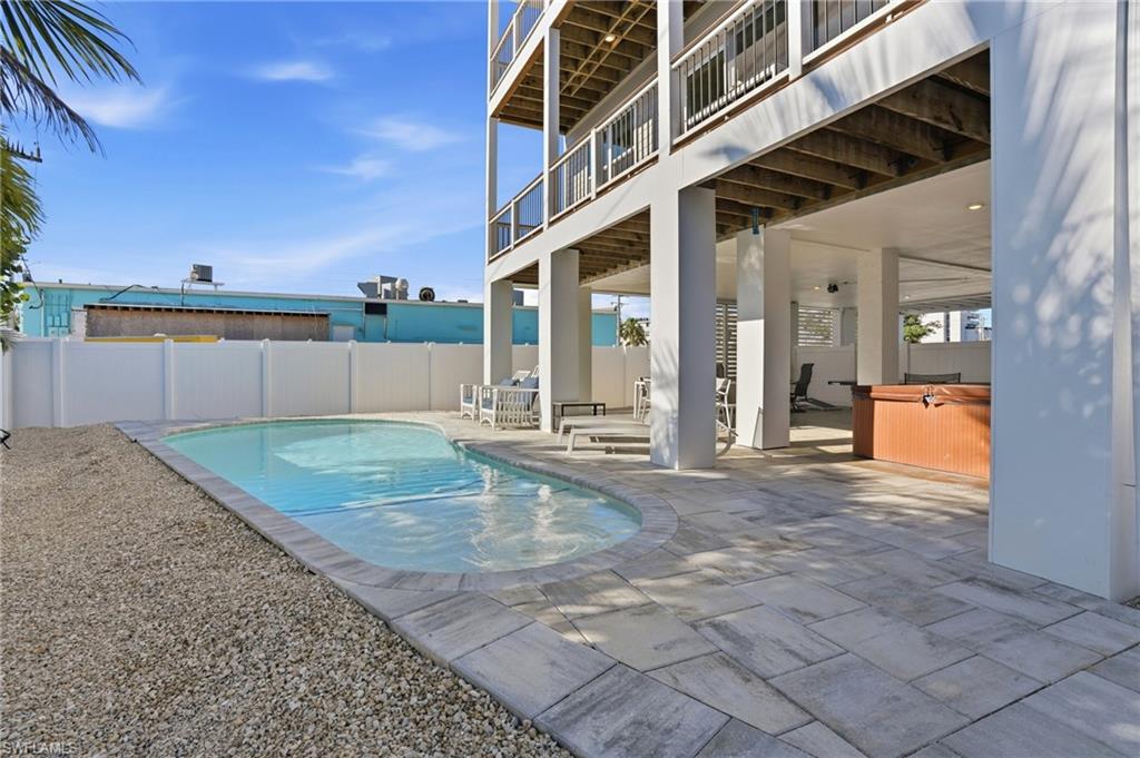 BEACH ESTATES - Residential