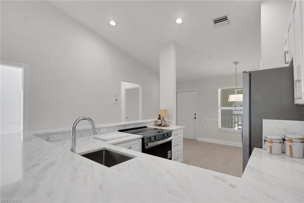 STONEYBROOK - Residential
