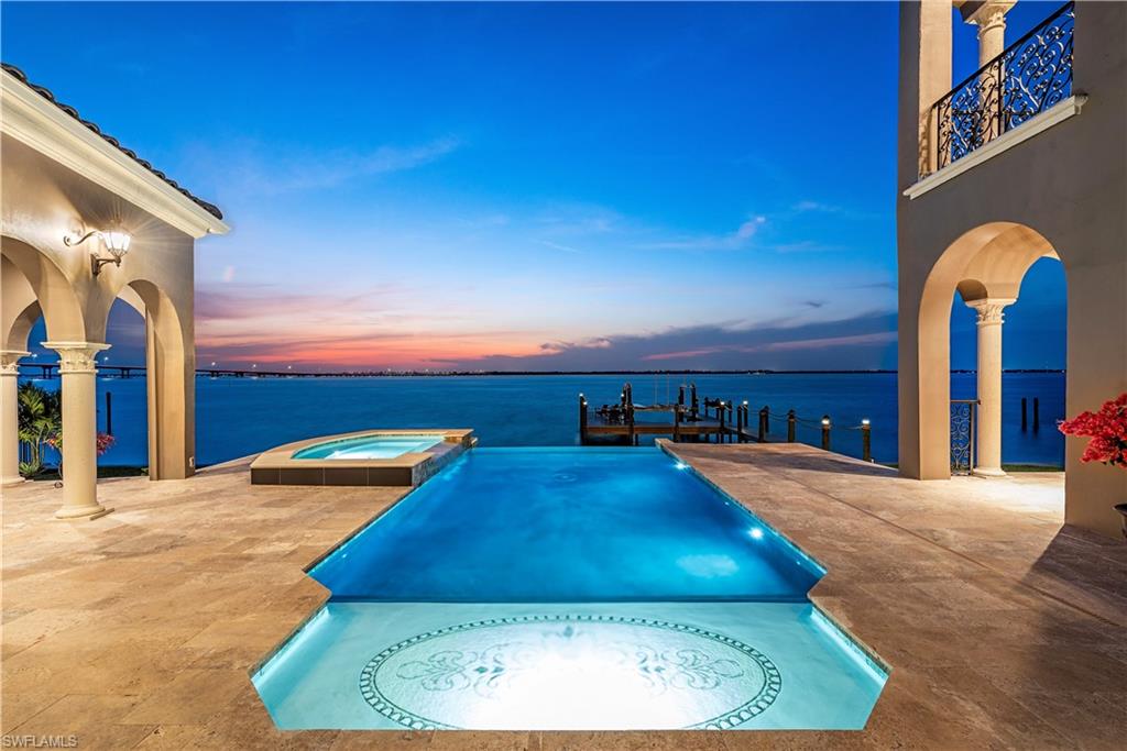 SEMINOLE ESTATES - Residential