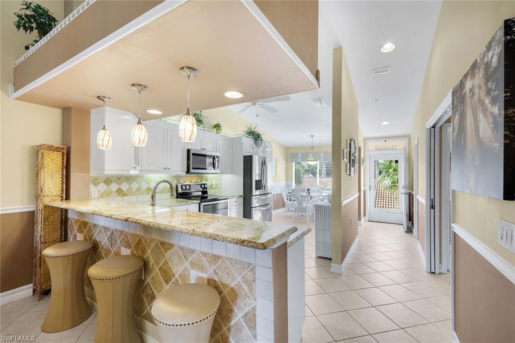 AMELIA LAKE - Residential