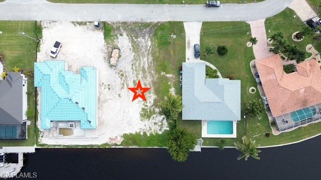 CAPE CORAL - Land