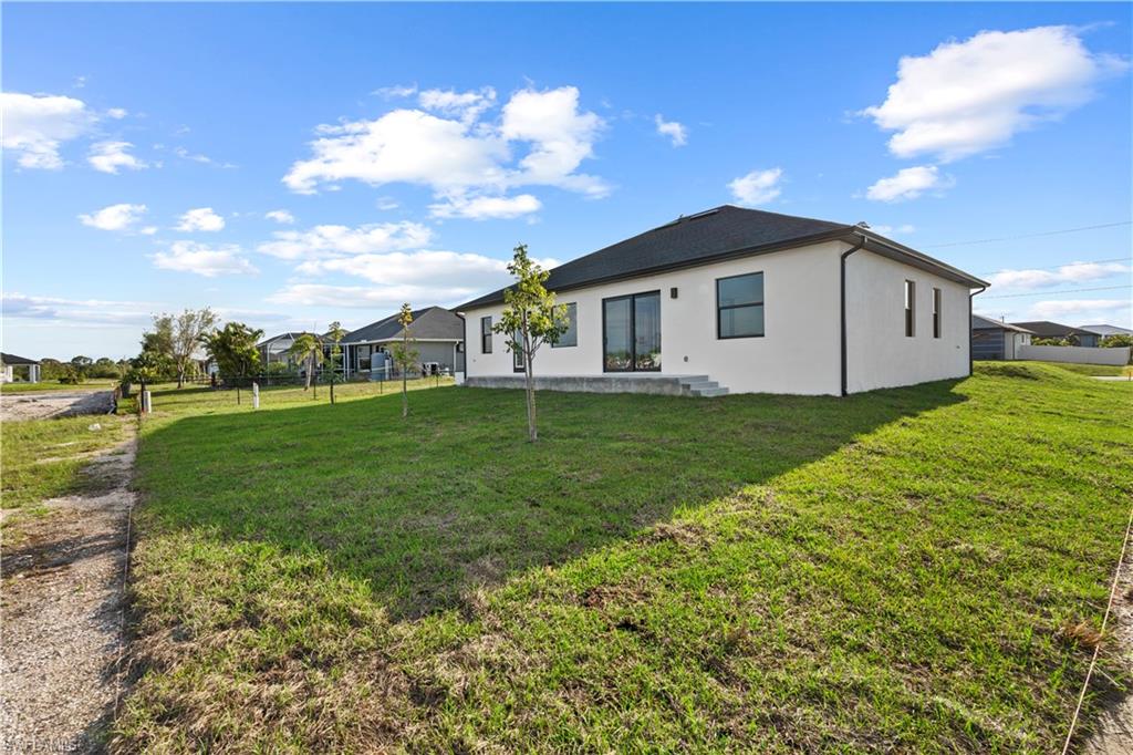 CAPE CORAL - Residential