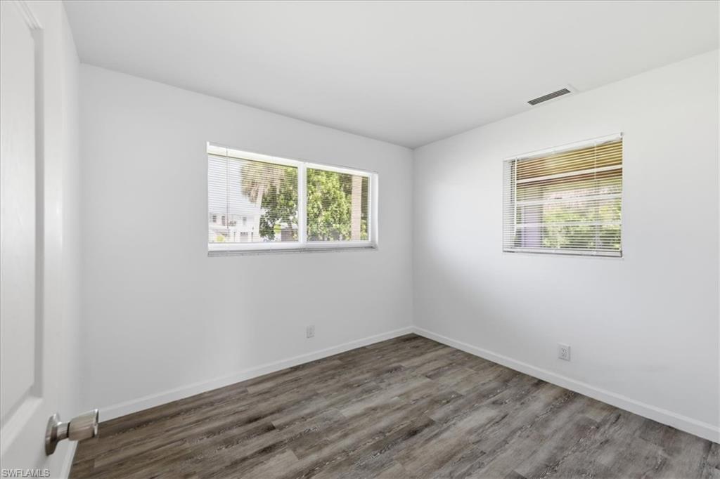 ISLAND PARK - Residential