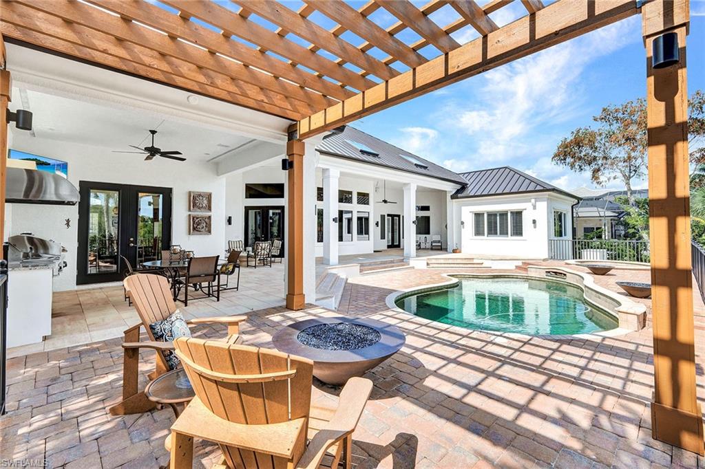 RIVERWALK - Residential