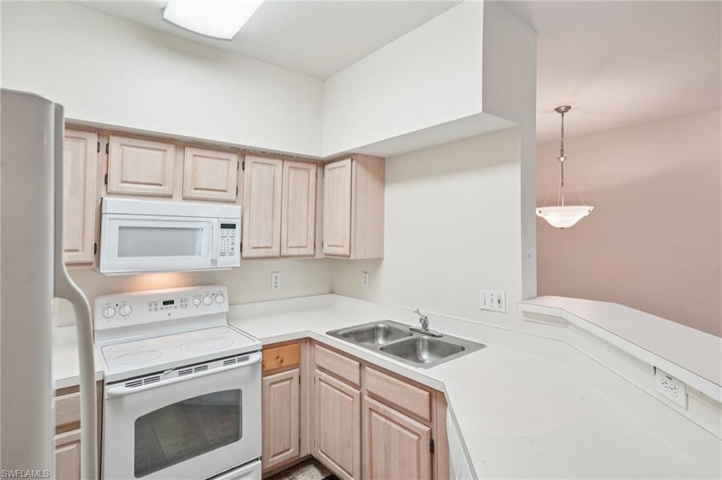 THE TIDES AT PELICAN LANDING - Residential Lease