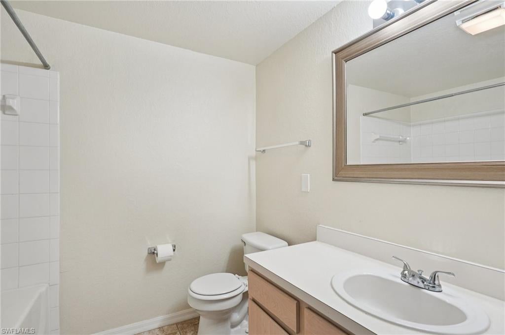 THE TIDES AT PELICAN LANDING - Residential Lease