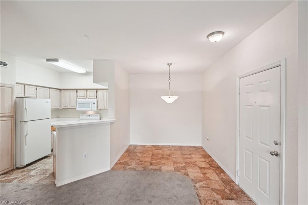 THE TIDES AT PELICAN LANDING - Residential Lease
