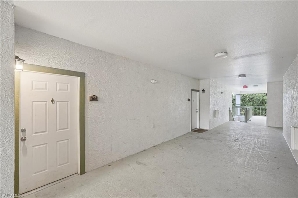 THE TIDES AT PELICAN LANDING - Residential Lease