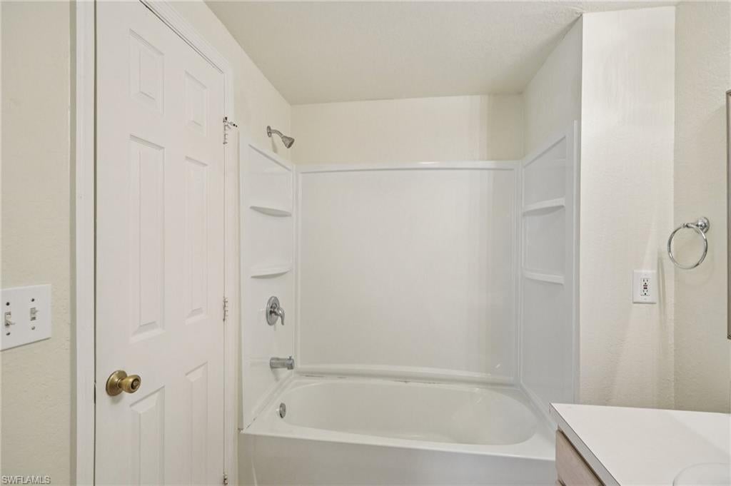 THE TIDES AT PELICAN LANDING - Residential Lease