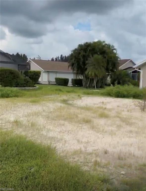 NORTH FORT MYERS - Land