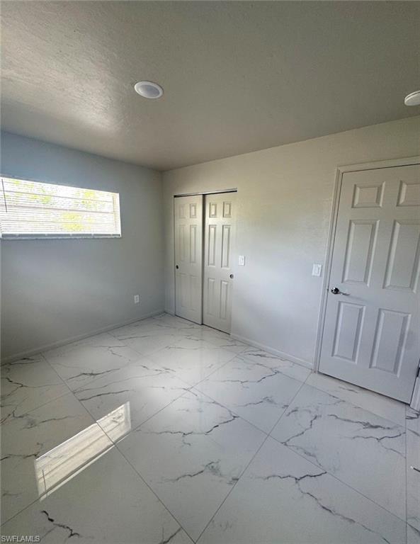 PINE MANOR - Residential Income