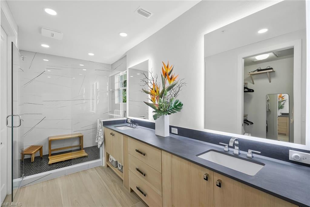 AZZURRO - Residential