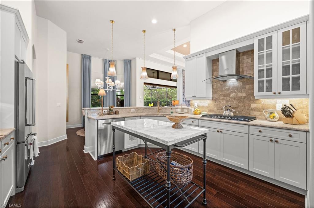 BONITA LAKES - Residential