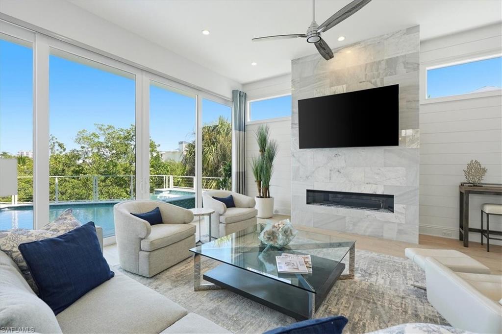 BONITA BEACH - Residential