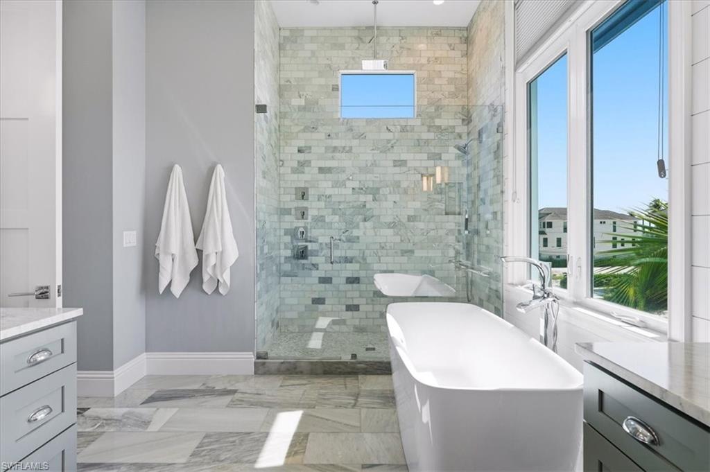 BONITA BEACH - Residential