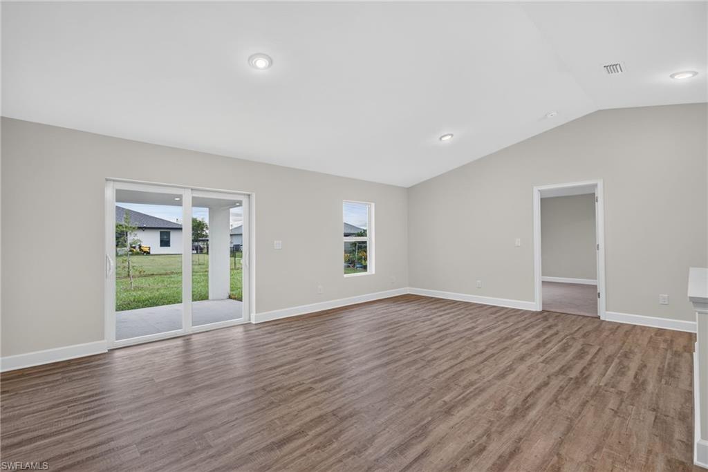 CAPE CORAL - Residential