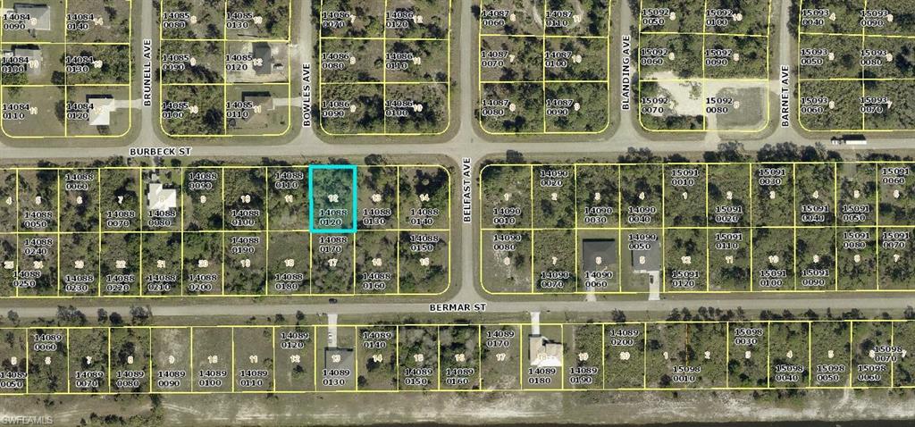 LEHIGH ACRES - Land