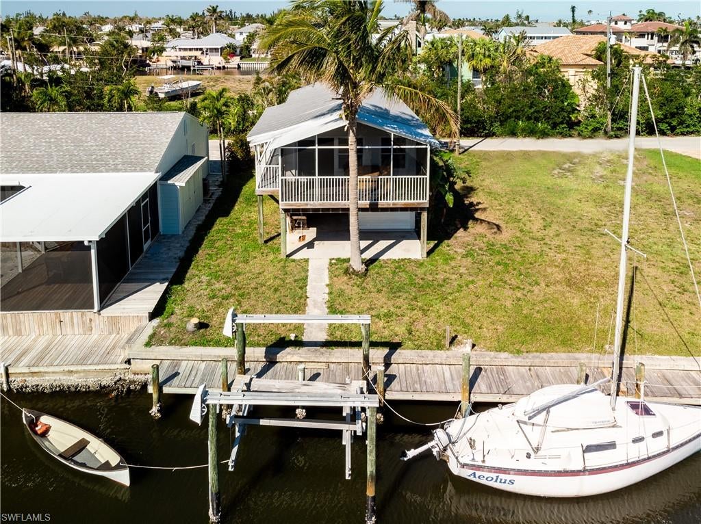 HOLIDAY HARBOR - Residential
